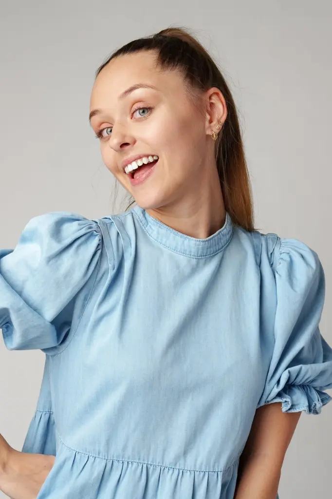 泡泡袖雪紡上衣－淺藍色